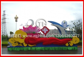 卫生系统彩车制作背后的故事