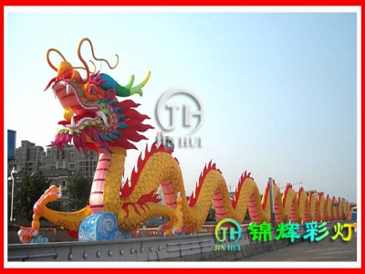 中国灯会亮灯法国小城迎来25万游客